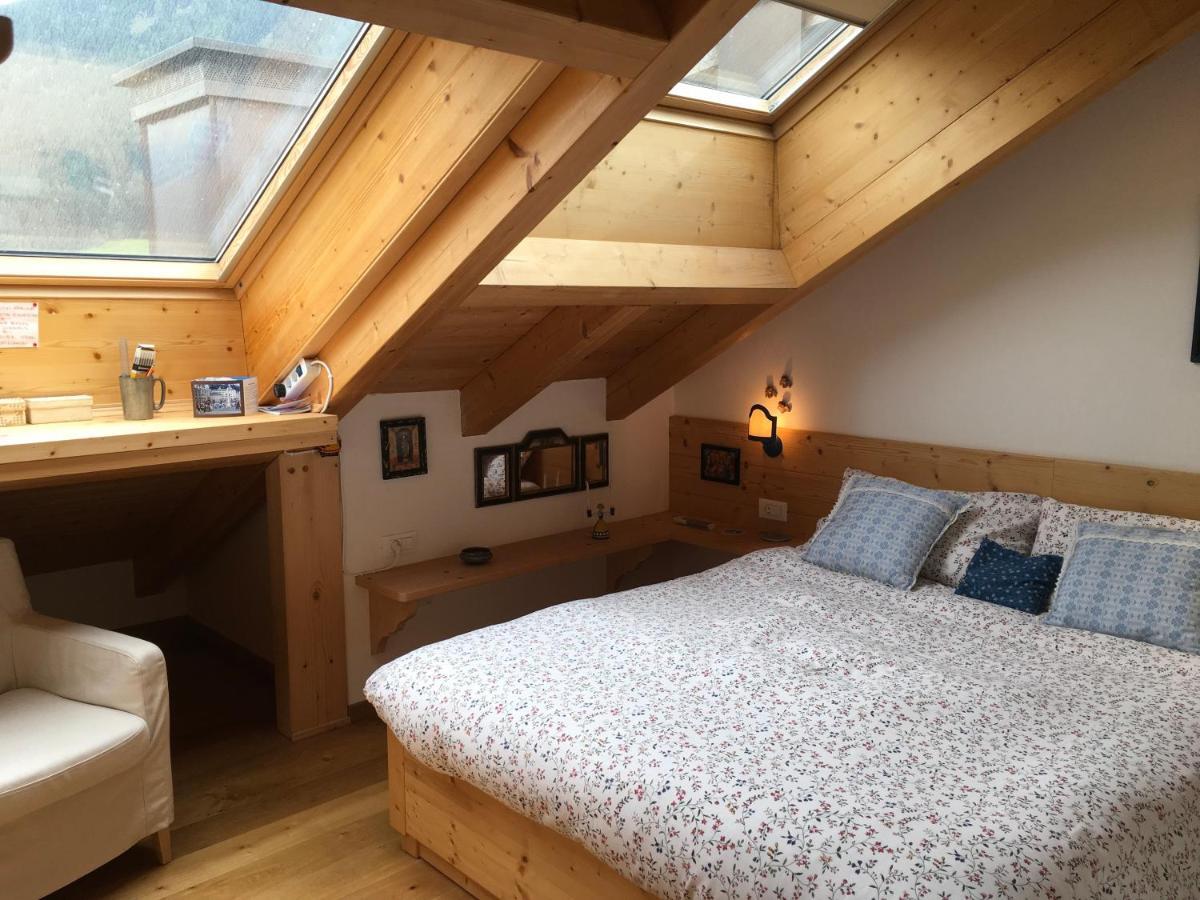 Mansarda Dolomiti Apartment Rasun di Sopra Exterior foto