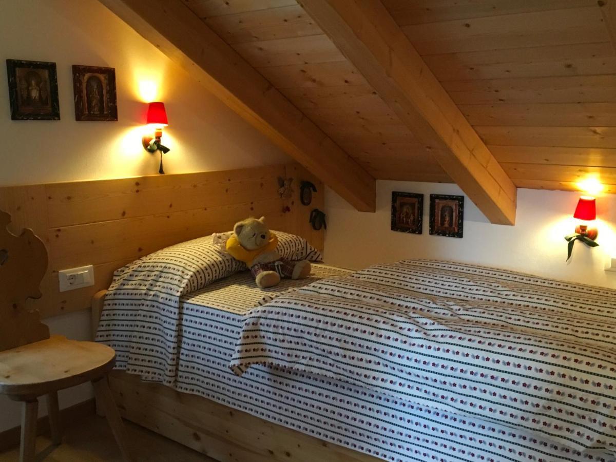 Mansarda Dolomiti Apartment Rasun di Sopra Exterior foto
