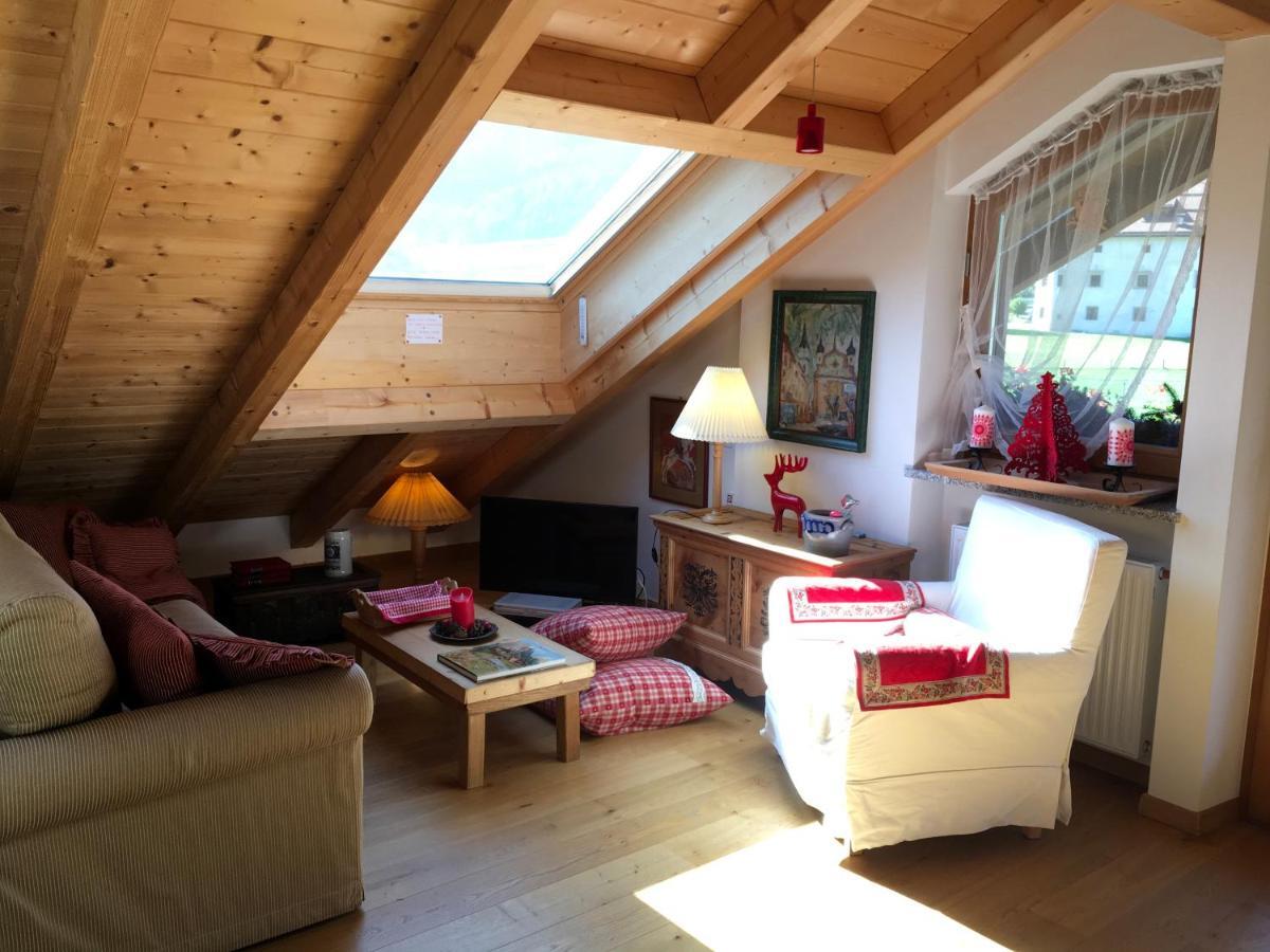 Mansarda Dolomiti Apartment Rasun di Sopra Exterior foto