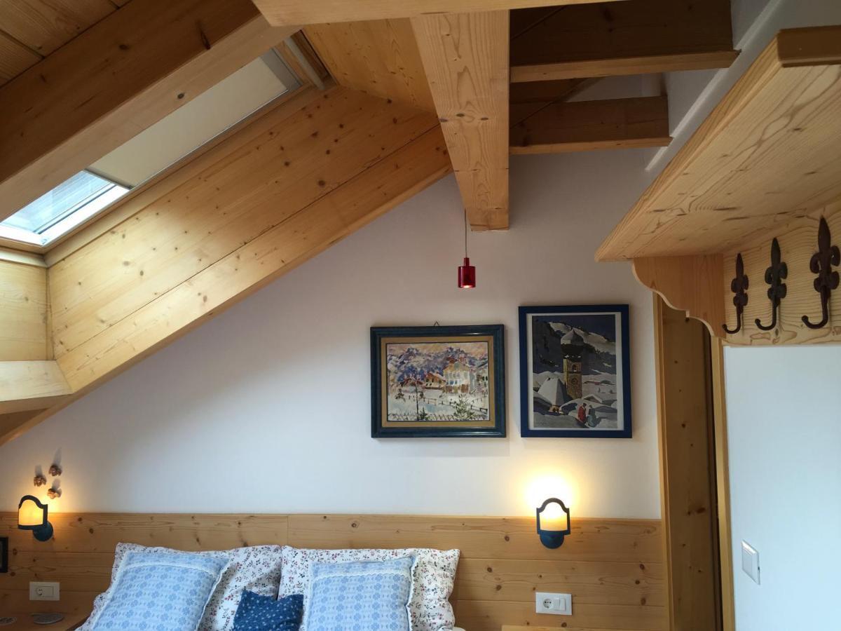 Mansarda Dolomiti Apartment Rasun di Sopra Exterior foto
